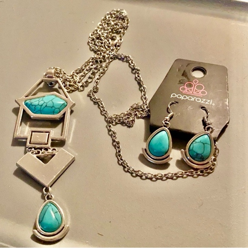 Paparazzi Blue Turquoise Stone Long Necklace